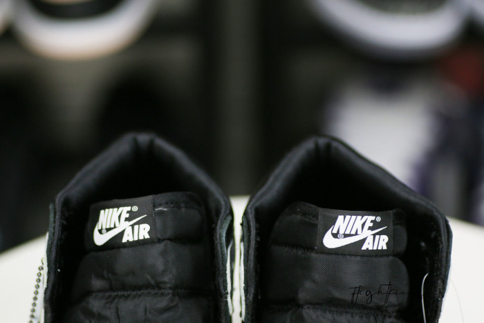 Jordan 1 Retro High Silver Toe (W)