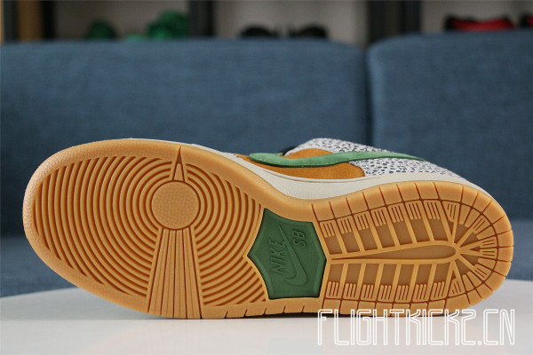 Nike SB Dunk Low Safari 2020