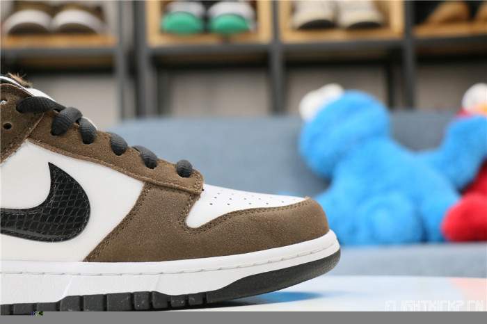 Nike SB Dunk Low White Black Trail End Brown