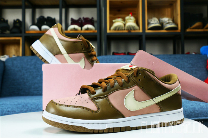 Nike SB Dunk Low Stussy 2005