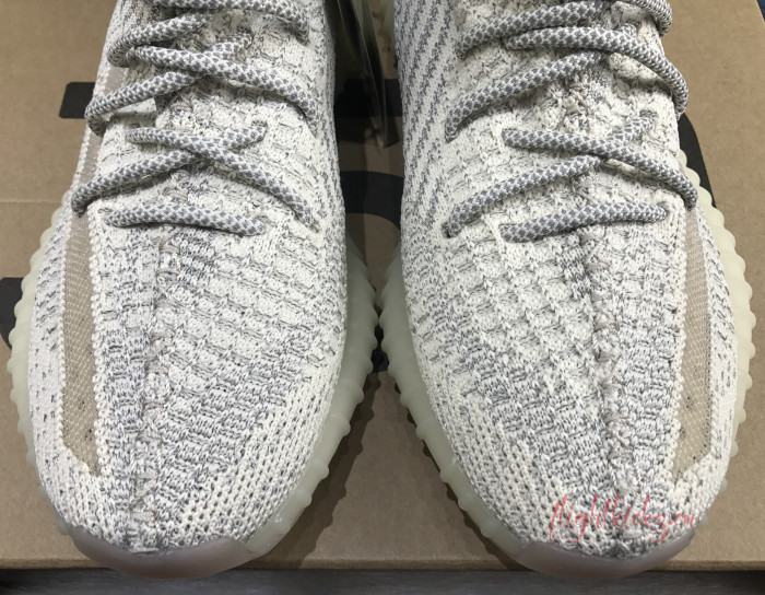 Yeezy Boost 350 V2  Bred (LN5 A2)
