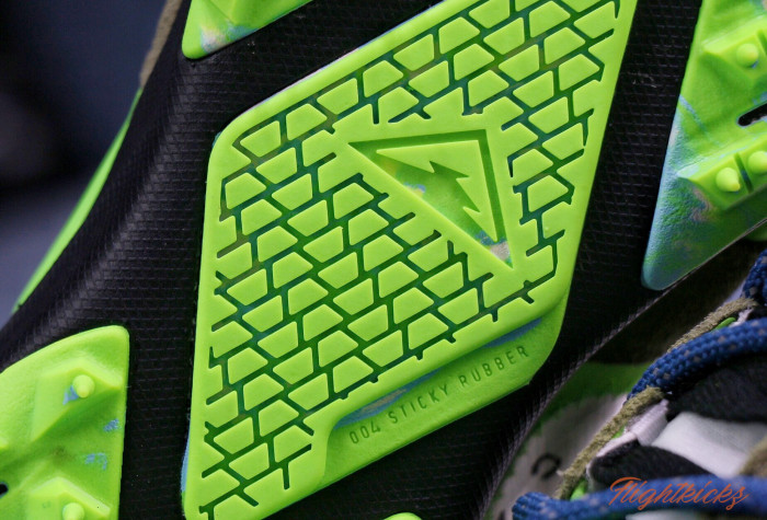 Nike Zoom Terra Kiger 5 Off-White Electric Green