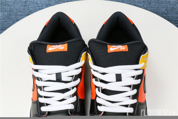 Nike SB Dunk Low Raygun Black 2005
