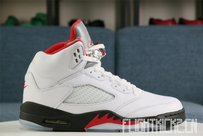 Air Jordan 5 Retro  Fire Red  2020