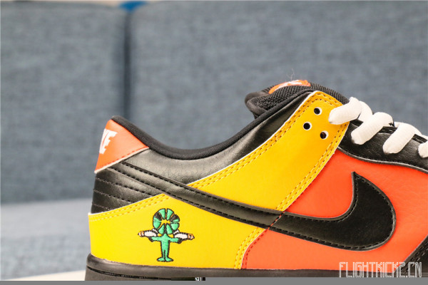 Nike SB Dunk Low Raygun Black 2005
