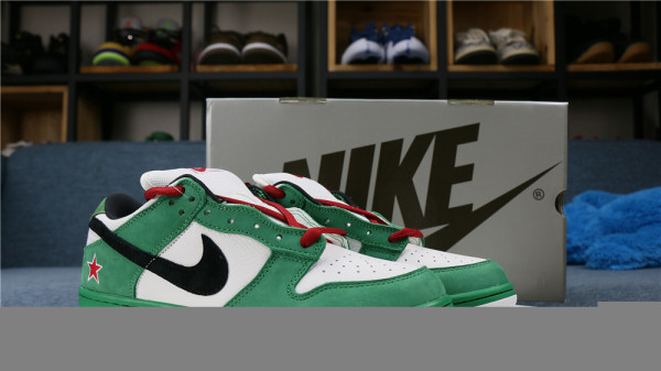 Nike SB Dunk Low Heineken 2020