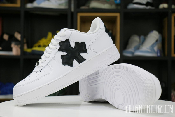 Nike Air Force 1 x Chrome