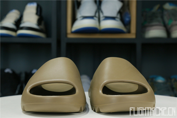 Yeezy Slides Core 2021（GW5350棕色）（A1 Batch）