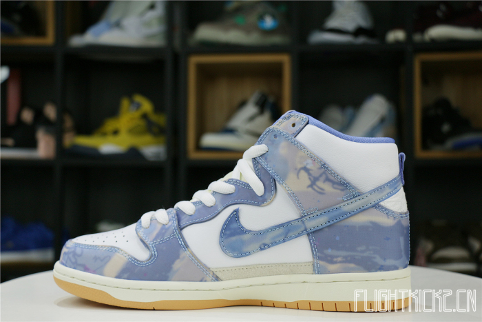 Nike SB Dunk High Carpet Company (Regular box)