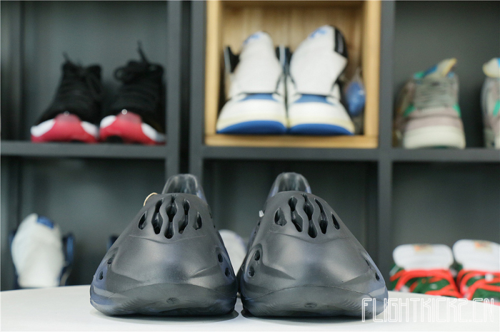 Yeezy Foam Runner “Mineral Blue” (GV7903午夜蓝）（A1）