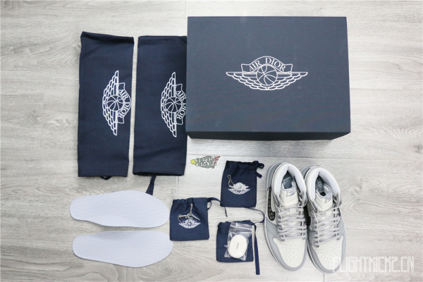 Dlor x Air Jordan 1 2020 （Correct box）( A1)