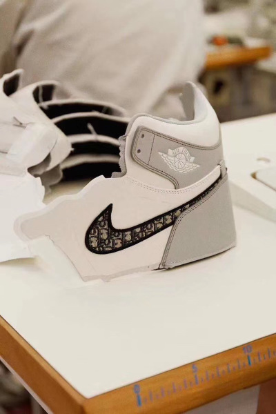 Dlor x Air Jordan 1 2020 （Correct box）( A1)