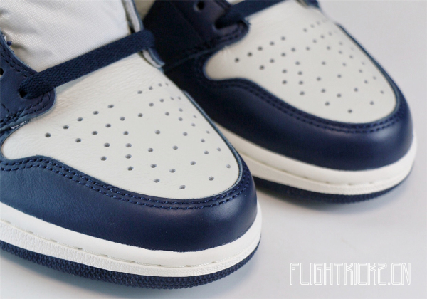 Jordan 1 Retro High Obsidian UNC (A1)