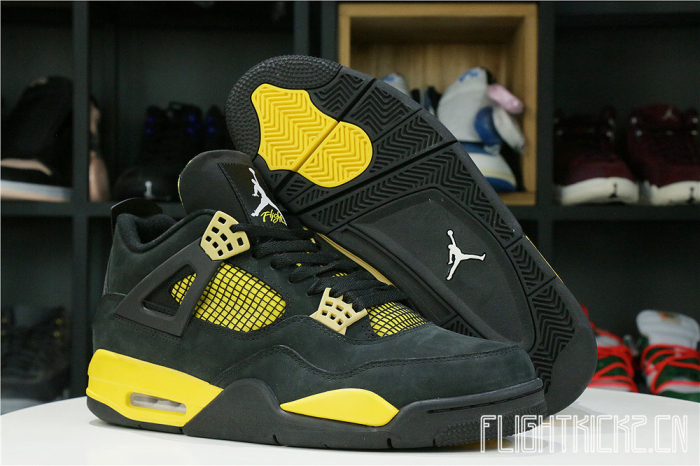 Jordan 4 Retro Thunder 2012