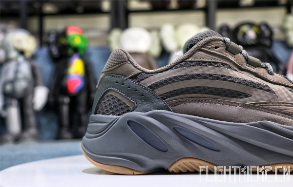 Yeezy Boost 700 V2  Geode 2019