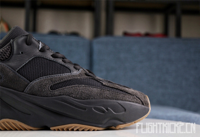 Yeezy Boost 700 Utility Black