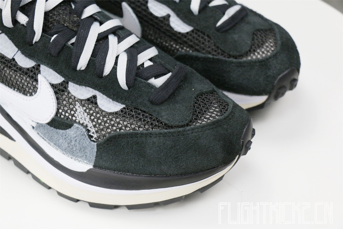 Sacai x Nike Vaporwaffle Black White ( A1)