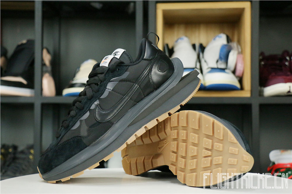 Nike Vaporwaffle Sacai Black Gum（A1）