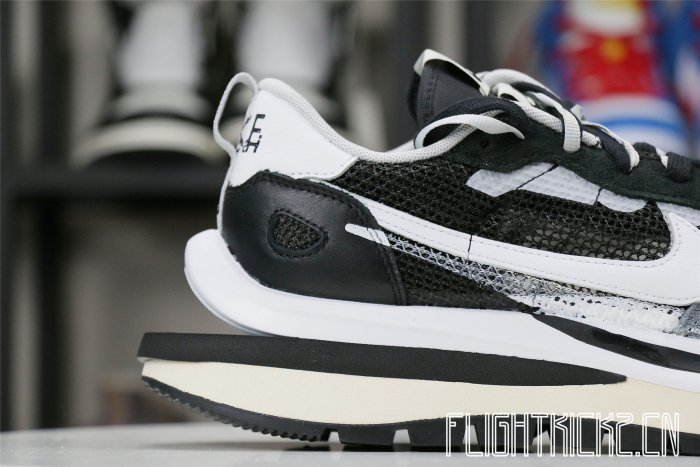 Sacai x Nike Vaporwaffle Black White ( A1)