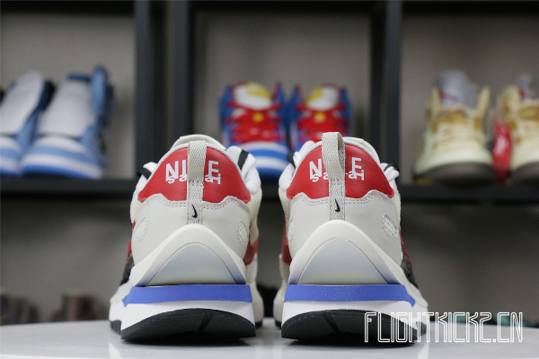 Sacai x Nike Vaporwaffle Sport Fuchsia Game Royal ( A1)