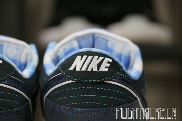 Nike Dunk SB Low Blue Lobster