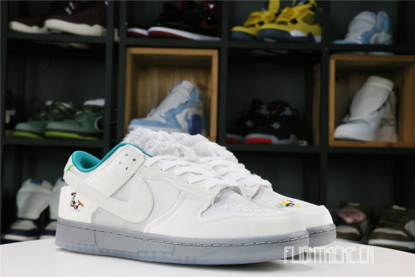 Nike Dunk Low Ice