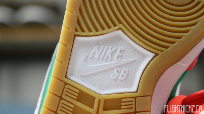 Nike SB Dunk Low 7-Eleven 711 2020