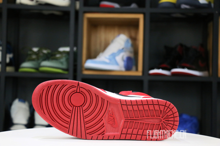 Jordan 1 Retro Chicago 2015（A1）