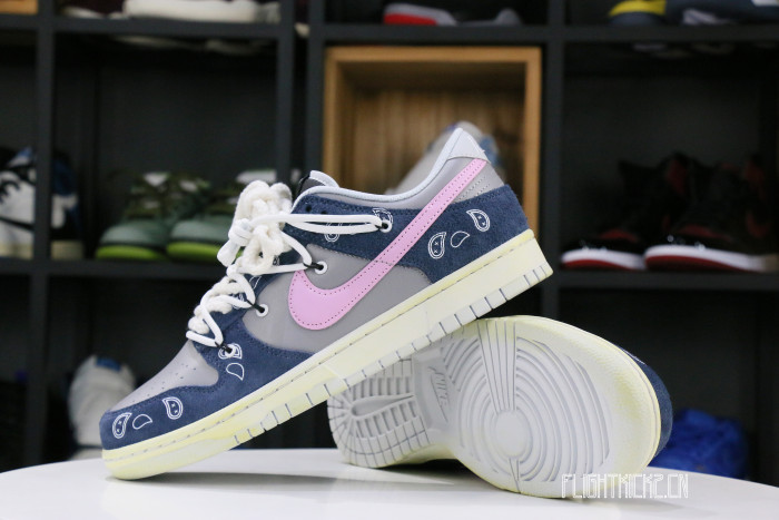 Travis Scott x Nike Dunk Custom