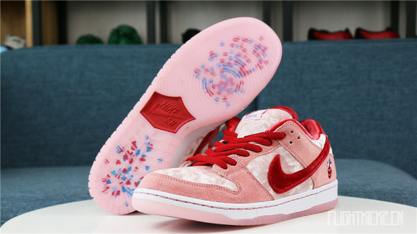 Nike SB Dunk Low StangeLove ( A1)