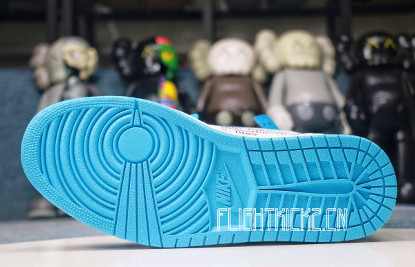 Off white X Air Jordan 1  UNC  NRG 2018 ( A1)