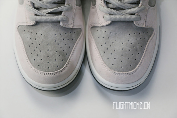 Otomo Katsuhiro x Nike SB Dunk Low Steamboy OST White Black