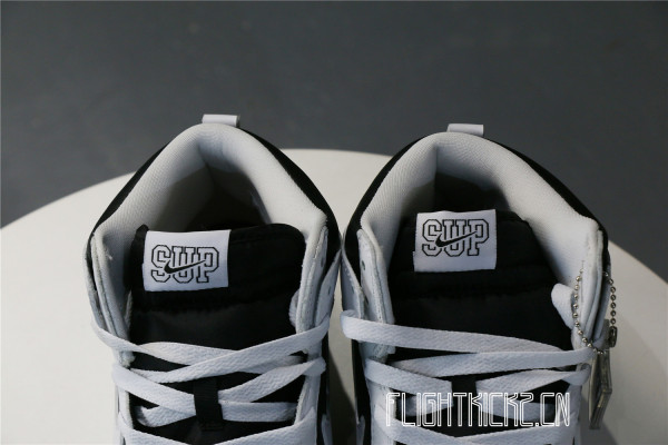 Nike SB Dunk High Supreme By Any Means Black