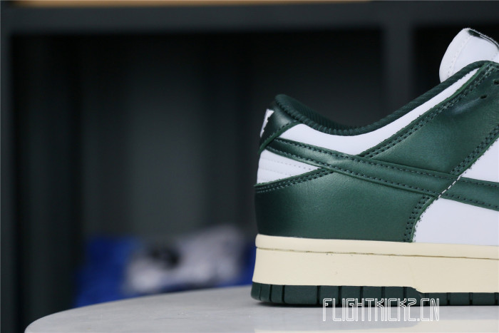 Nike Dunk Low Vintage Green (W)（A1）