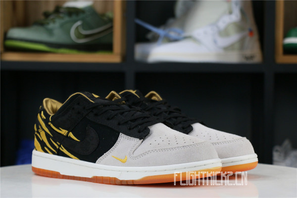 Nike Dunk Low Year of the Tiger (2022)