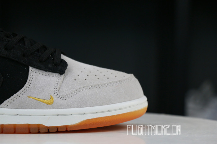 Nike Dunk Low Year of the Tiger (2022)