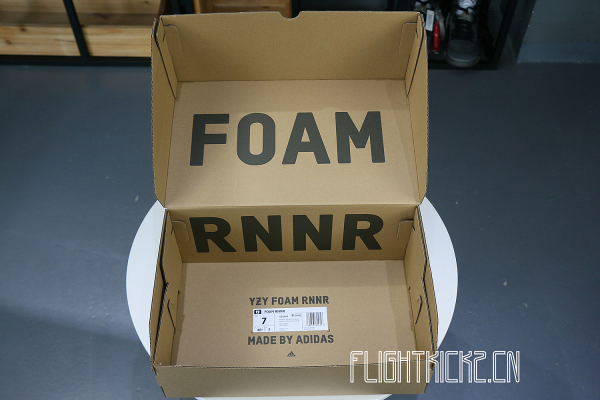 adidas Yeezy Foam RNNR Ararat （G55486骨白）（A1）