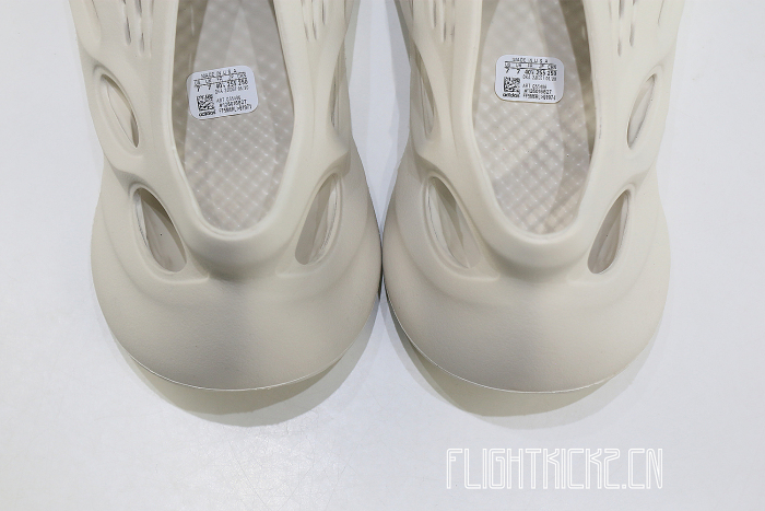 adidas Yeezy Foam RNNR Ararat （G55486骨白）（A1）