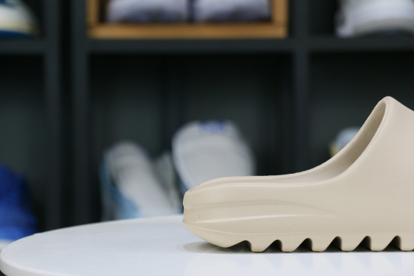 Yeezy Slides Pure 2021 GZ5554 暖沙黄 （A1 Batch）