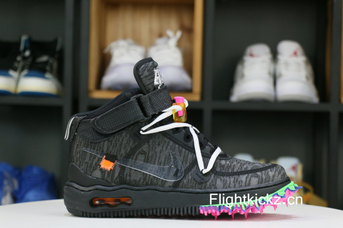Off-White x Nike Air Force 1 Mid Set