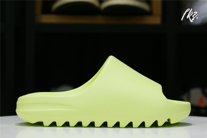 adidas Yeezy Slide Glow Green (2022) (LN5 A1 Batch)