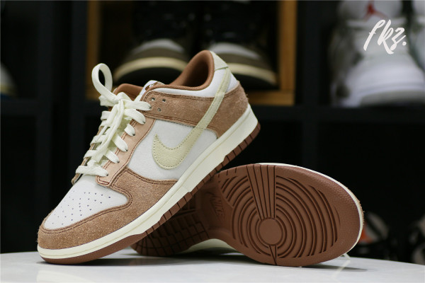 Nike Dunk Low  Medium Curry  2021
