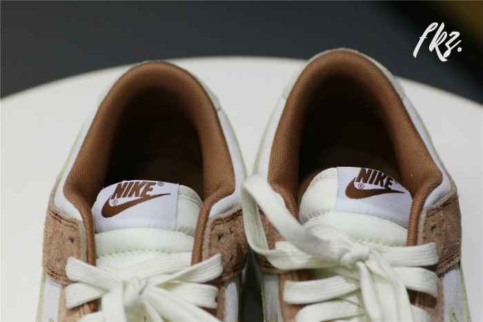 Nike Dunk Low  Medium Curry  2021