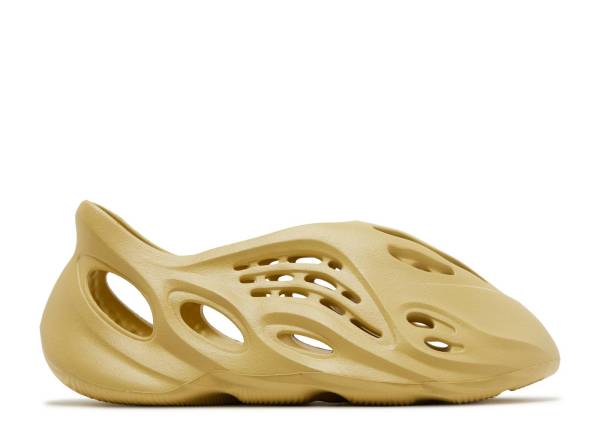 adidas Yeezy Foam RNNR Sulfur（A1）