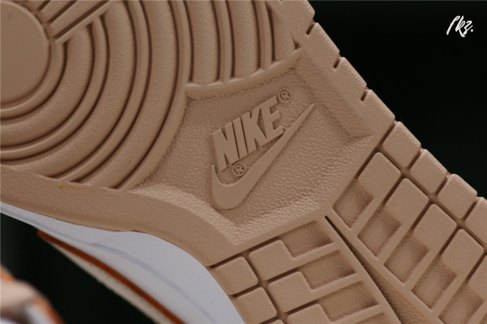 Nike Dunk Low Rose Whisper