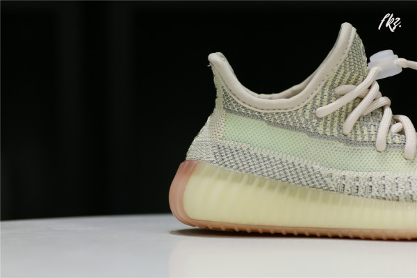 Yeezy 350 Boost   Citrin  NR Kid ( A1)