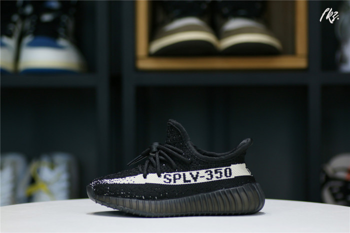 adidas Yeezy Boost 350 V2 Core Black White kid