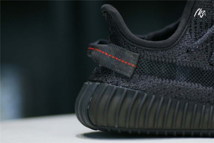 Yeezy 350 Boost V2 Black Static Black kid
