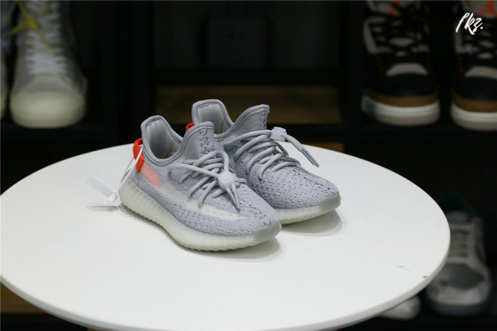 Yeezy 350 Boost  Tail Light  Kid ( A1)
