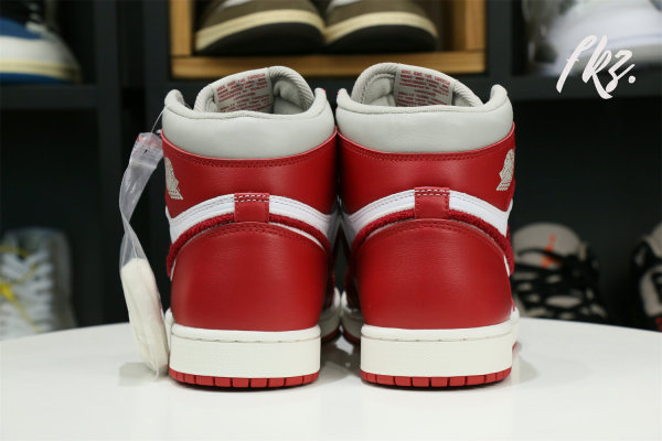 Air Jordan 1 Low OG Starfish Newstalgia Chenille 2022